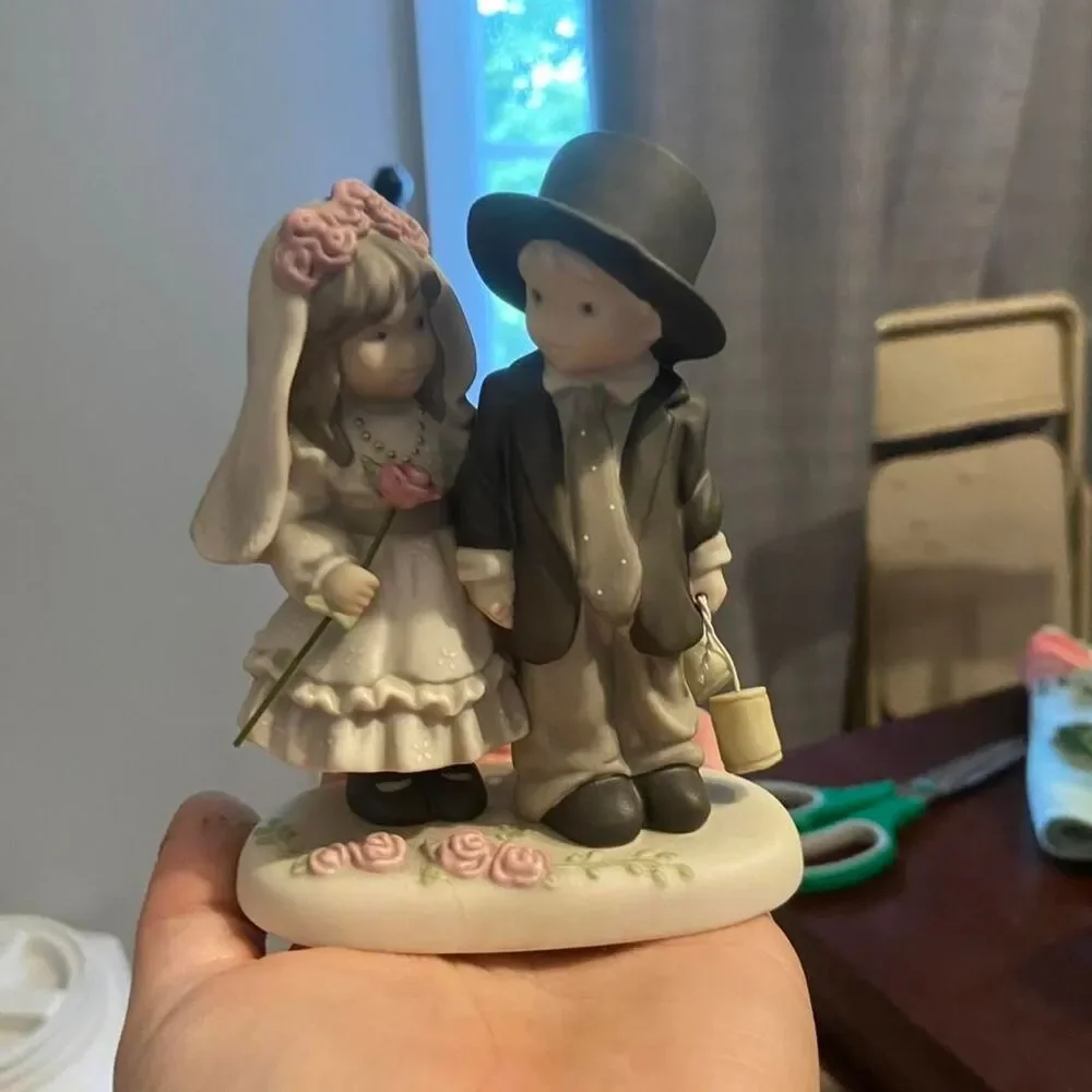 Promises of love Glass figurine